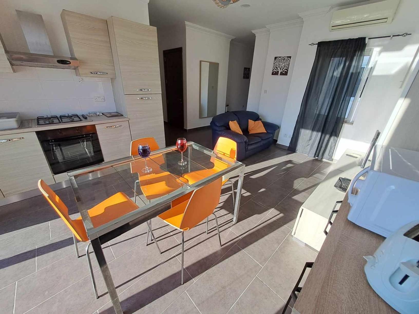Apartament St Julians Sliema Penthouse 3 Minutes Walk From Seafront Zewnętrze zdjęcie