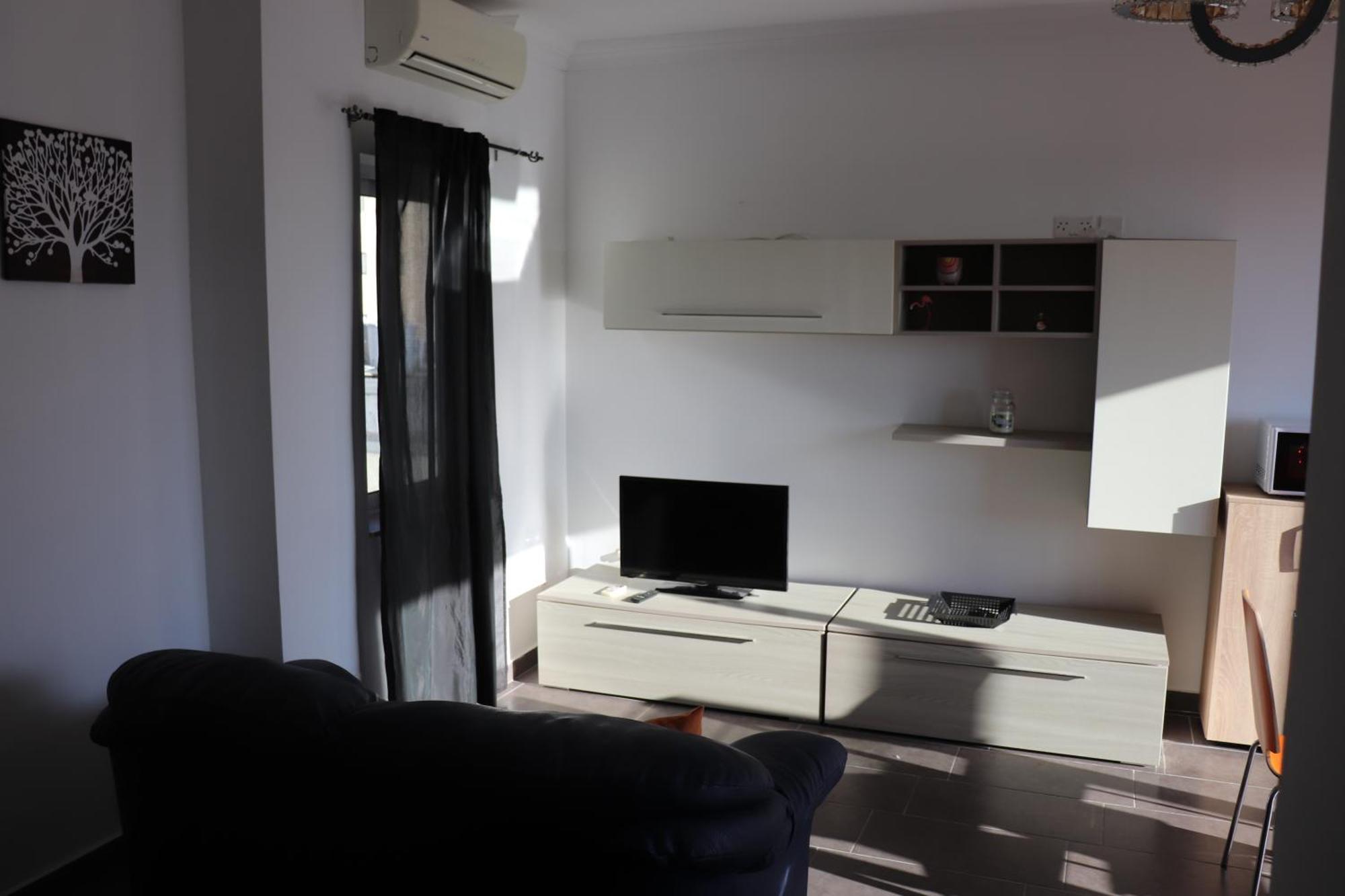 Apartament St Julians Sliema Penthouse 3 Minutes Walk From Seafront Zewnętrze zdjęcie