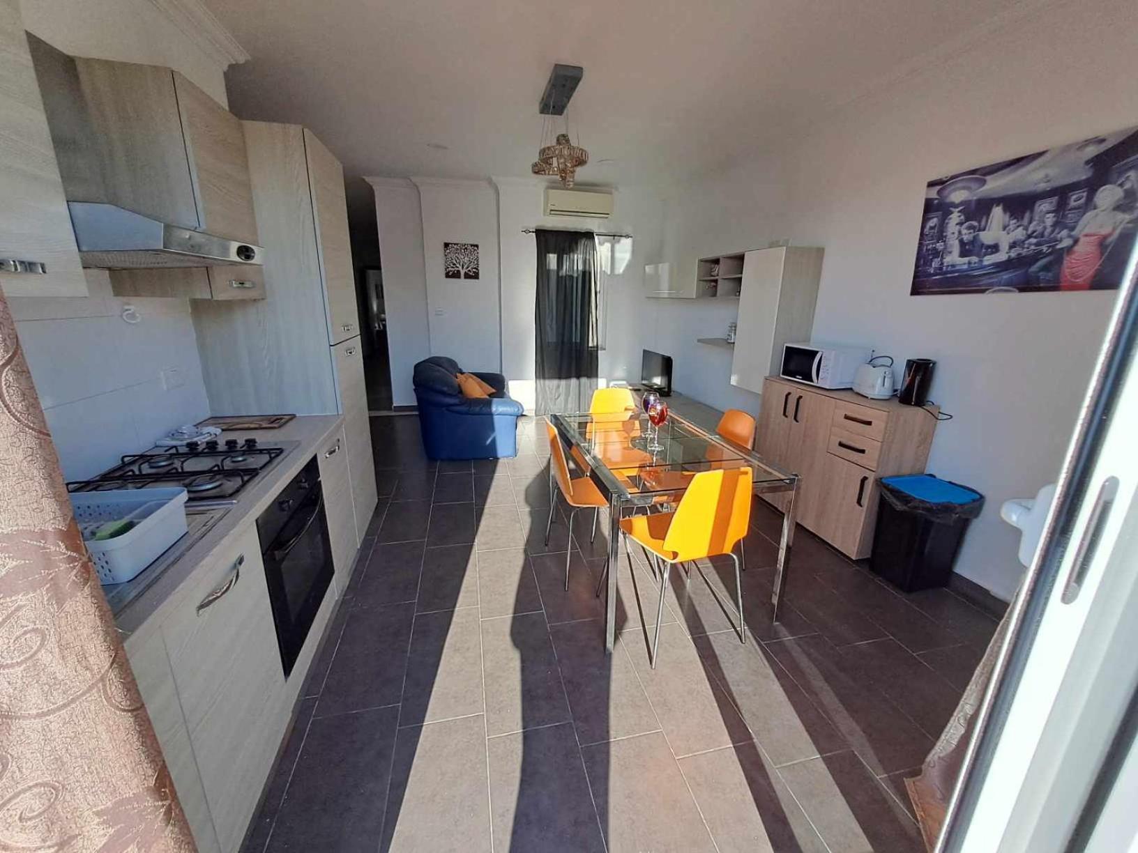 Apartament St Julians Sliema Penthouse 3 Minutes Walk From Seafront Zewnętrze zdjęcie