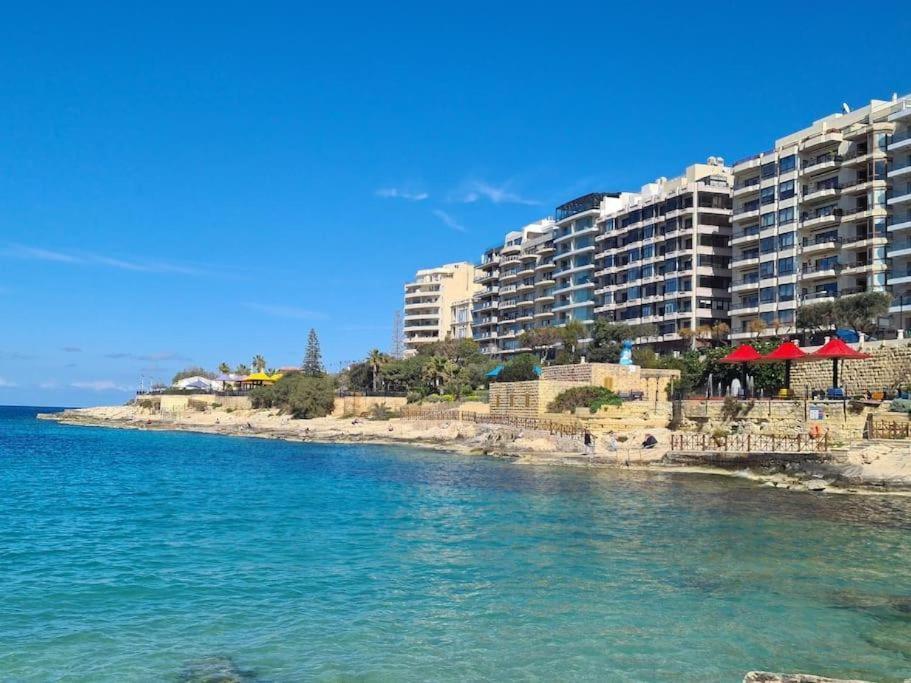 Apartament St Julians Sliema Penthouse 3 Minutes Walk From Seafront Zewnętrze zdjęcie